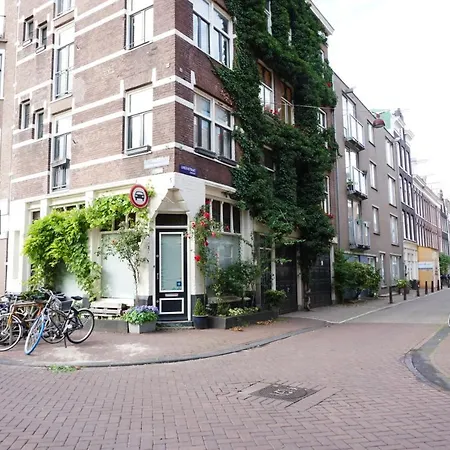 Eelhouse Private 2*